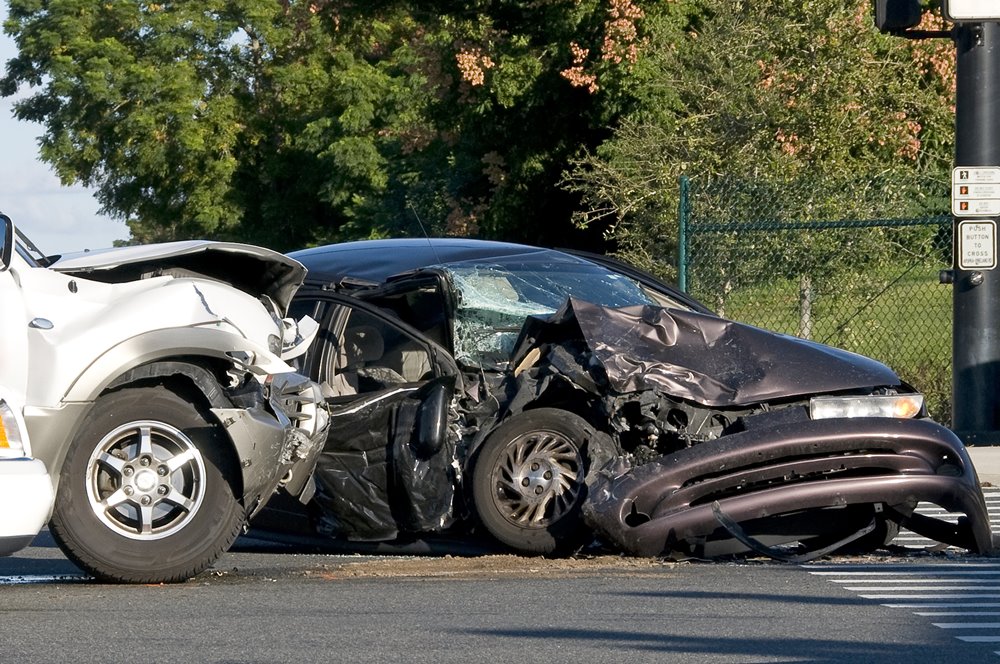 Los Angeles, CA - Two-Car Crash Leaves One Injured at 807 S Union Ave