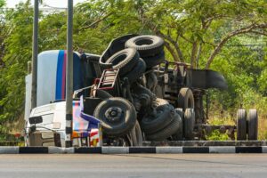 Los Angeles, CA - Fatal Multi-Vehicle Crash on I-110 N & W Manchester Ave