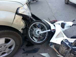 Los Angeles, CA – Motorcyclist Injured in Crash on Lincoln Park Ave