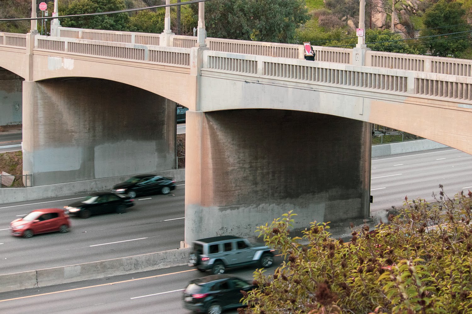 Los Angeles, CA - Injuries Reported in Crash on N Normandie Ave